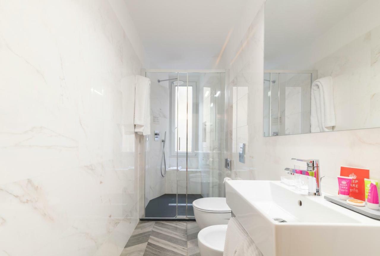 Eccelso Hotel Рим Екстериор снимка