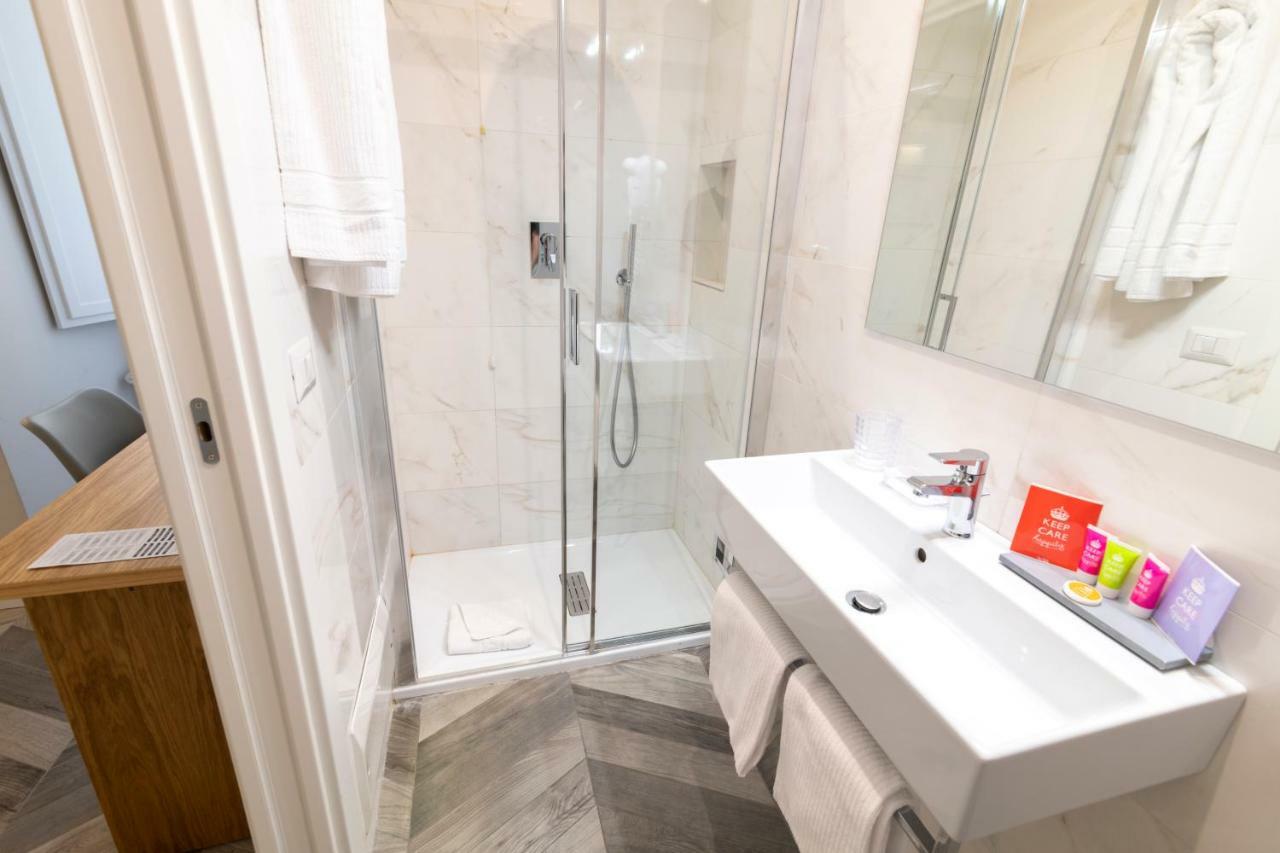 Eccelso Hotel Рим Екстериор снимка